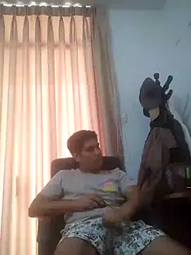 estudiante69 online show from 01-19-25, 10:06