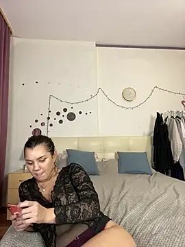 Snapshot of MiraMiss chatting on 01-29-25, 11:09 MiraMiss online show from 01-29-25, 11:09