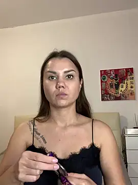 Snapshot of MiraMiss chatting on 09-21-25, 07:10 MiraMiss online show from 09-21-25, 07:10