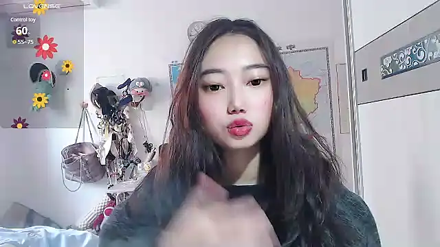 Cherie-xinxin01 online show from 12-07-24, 05:15