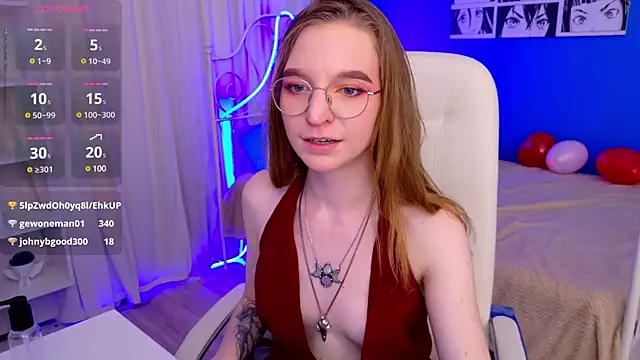 Snapshot of VioletShine chatting on 02-16-25, 12:54 VioletShine online show from 02-16-25, 12:54