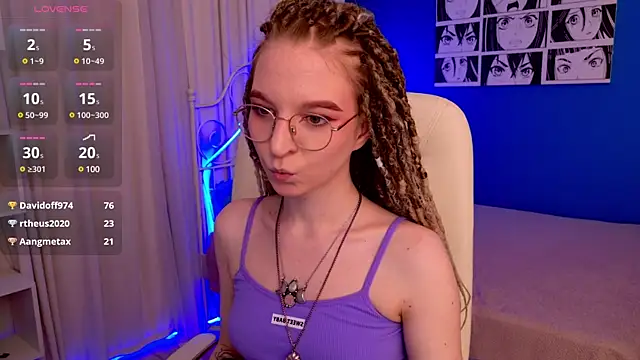 Snapshot of VioletShine chatting on 03-02-25, 12:22 VioletShine online show from 03-02-25, 12:22