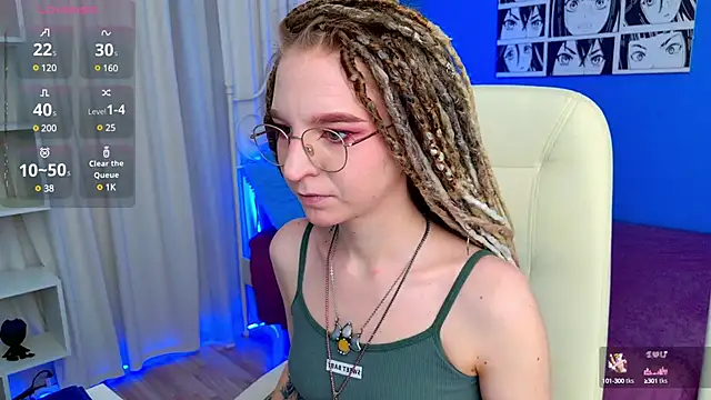 Snapshot of VioletShine chatting on 03-19-25, 03:51 VioletShine online show from 03-19-25, 03:51