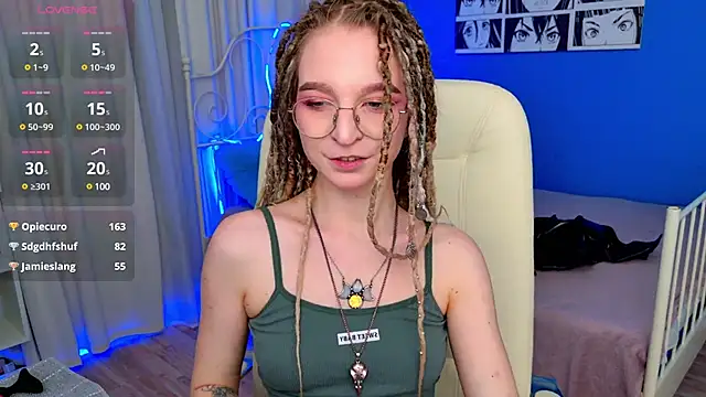Snapshot of VioletShine chatting on 03-20-25, 06:53 VioletShine online show from 03-20-25, 06:53