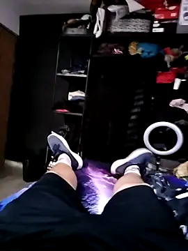 Alee3xxx online show from 10-30-25, 04:52