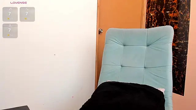 Snapshot of SarayMoorex_ chatting on 09-23-25, 08:45 SarayMoorex online show from 09-23-25, 08:45