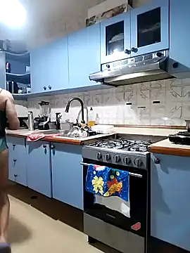 Alison fitness online show from 03-18-26, 05:10