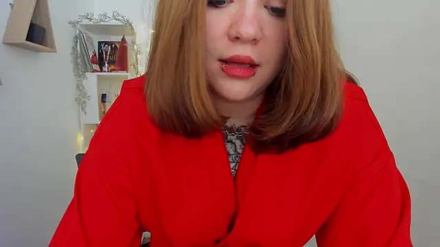 MoonLghte online show from 12-28-24, 03:48