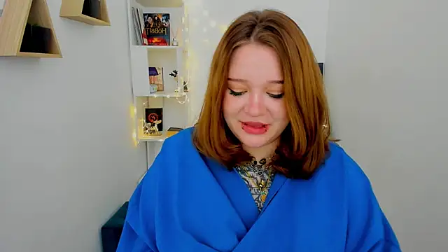 MoonLghte online show from 01-12-25, 07:53