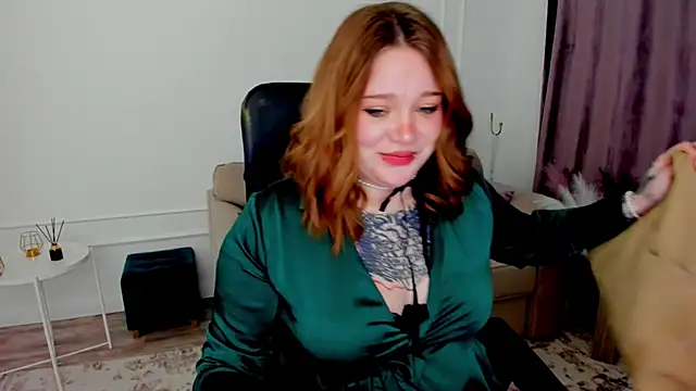 MoonLghte online show from 01-18-25, 04:59