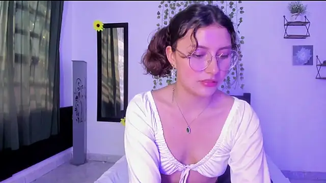 Noellesable online show from 12-05-24, 02:44