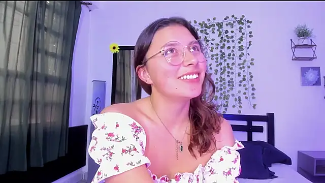 Noellesable online show from 12-29-24, 09:09