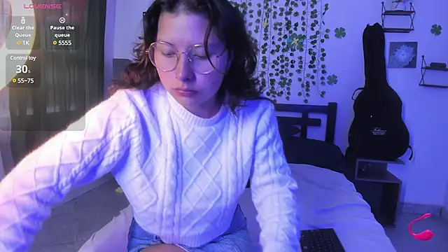 Noellesable online show from 03-20-25, 05:36