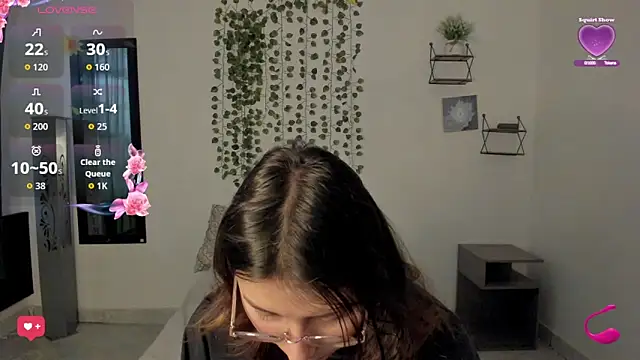 Noellesable online show from 09-22-25, 05:15