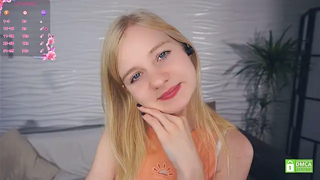 OdelinaFicken online show from 09-17-25, 06:15