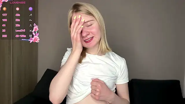 OdelinaFicken online show from 03-26-26, 06:19