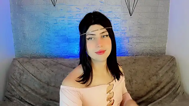 Snapshot of Oxana-Novikov chatting on 04-19-26, 08:22 Oxana-Novikov online show from 04-19-26, 08:22