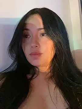 sweet kitty0110 online show from 01-17-25, 05:53