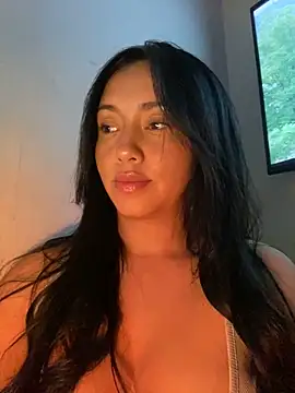 sweet kitty0110 online show from 01-31-25, 05:09