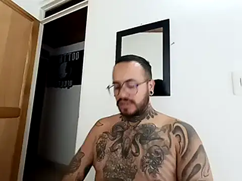 Nicky smith   online show from 12-06-24, 02:24