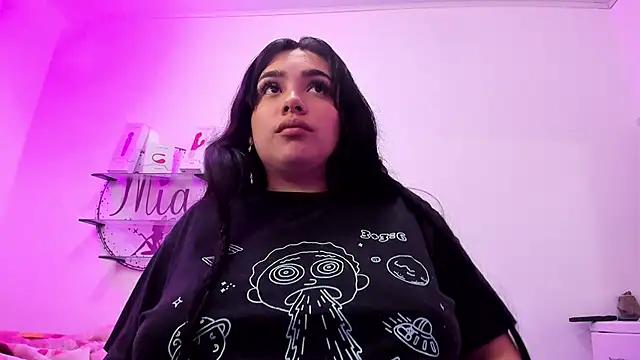 mia johns  online show from 01-10-26, 03:52