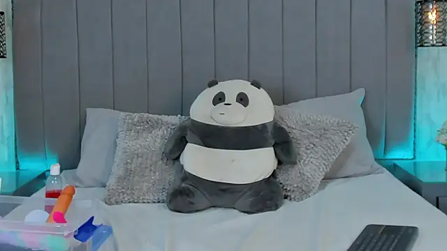 MeganCruzGB online show from 01-17-25, 01:47