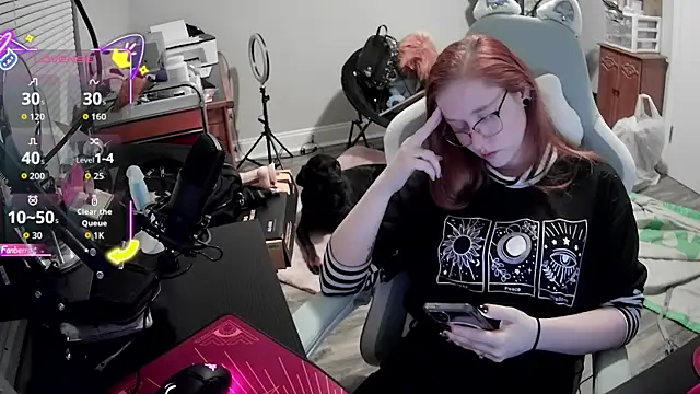 LilyFoxxx online show from 09-28-25, 06:30