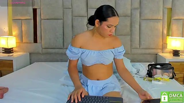 valtira nova online show from 03-09-26, 08:02