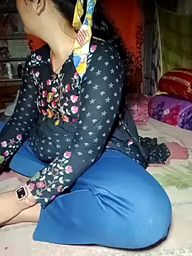 Snapshot of Super-Couple chatting on 02-17-25, 02:15 Super-Couple online show from 02-17-25, 02:15