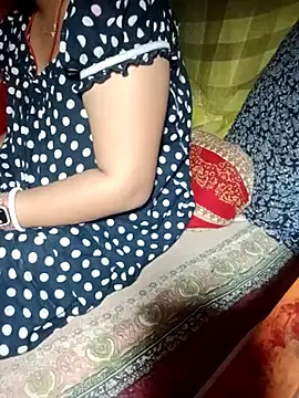 Snapshot of Super-Couple chatting on 02-19-25, 02:55 Super-Couple online show from 02-19-25, 02:55