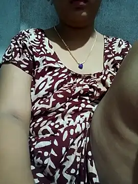 Snapshot of Super-Couple chatting on 09-29-25, 05:18 Super-Couple online show from 09-29-25, 05:18