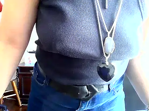 escritorasafada online show from 01-13-25, 05:02