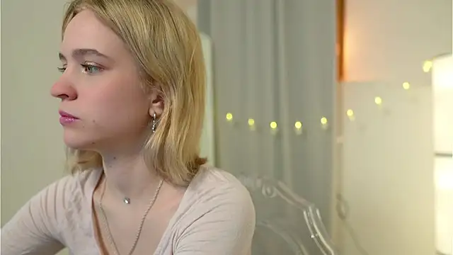 lolly pie online show from 12-10-24, 03:12