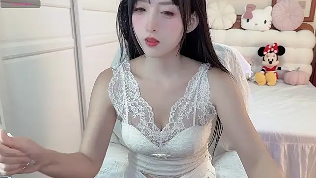 Unique-yiyi online show from 12-03-24, 03:11