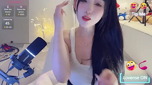 Unique-yiyi online show from 02-10-25, 07:28