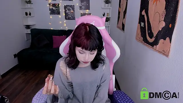 ElizaNik  online show from 03-08-25, 09:40