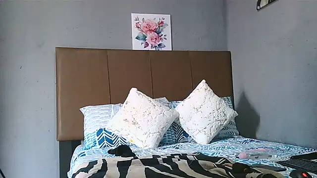 Snapshot of Sweetbedroomeyez01 chatting on 02-12-25, 07:55 Sweetbedroomeyez01 online show from 02-12-25, 07:55