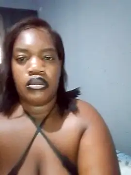 Snapshot of Sweetbedroomeyez01 chatting on 03-01-25, 06:46 Sweetbedroomeyez01 online show from 03-01-25, 06:46