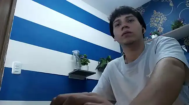 Snapshot of Jonathan_Moreau chatting on 12-07-24, 05:09 Jonathan Moreau online show from 12-07-24, 05:09