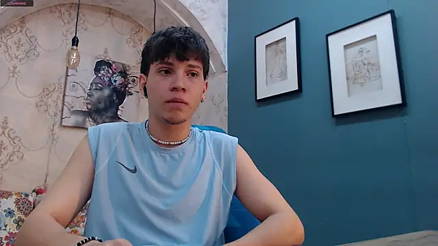 Snapshot of Jonathan_Moreau chatting on 12-11-24, 02:44 Jonathan Moreau online show from 12-11-24, 02:44