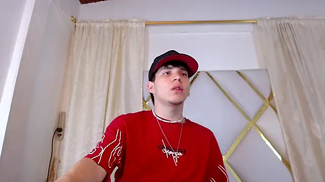 Snapshot of Jonathan_Moreau chatting on 12-19-24, 11:39 Jonathan Moreau online show from 12-19-24, 11:39