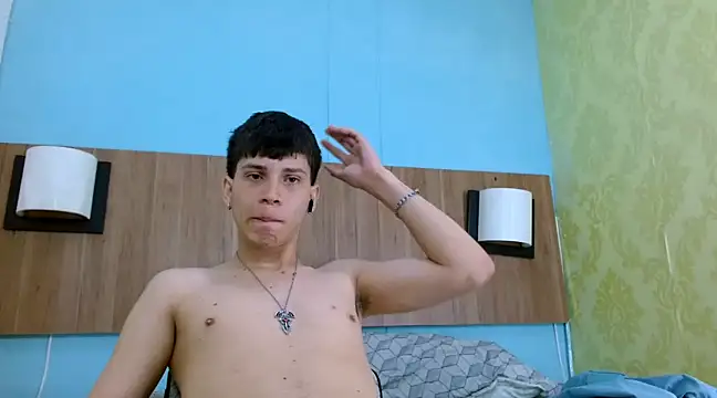Snapshot of Jonathan_Moreau chatting on 01-05-25, 03:02 Jonathan Moreau online show from 01-05-25, 03:02