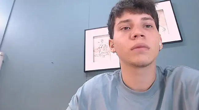 Snapshot of Jonathan_Moreau chatting on 01-11-25, 03:20 Jonathan Moreau online show from 01-11-25, 03:20