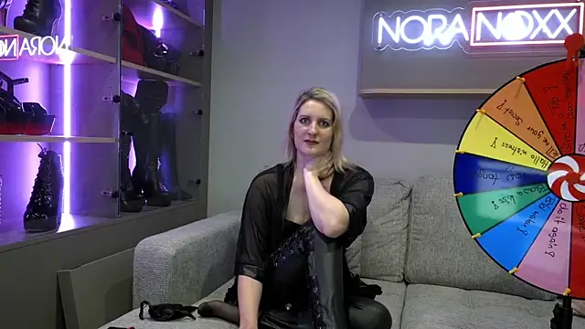 NoraNoxx online show from 06-21-26, 09:50
