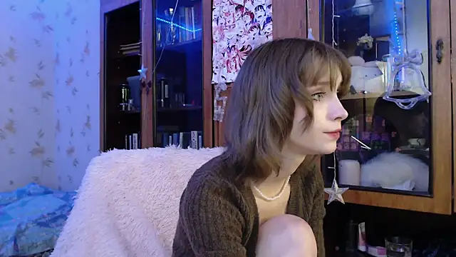 cloudgirrl online show from 01-20-25, 09:22