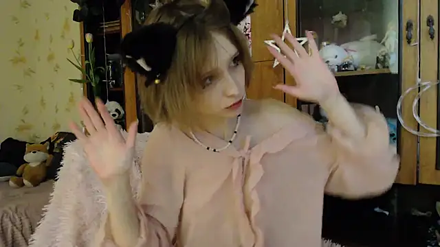 cloudgirrl online show from 03-09-25, 07:05