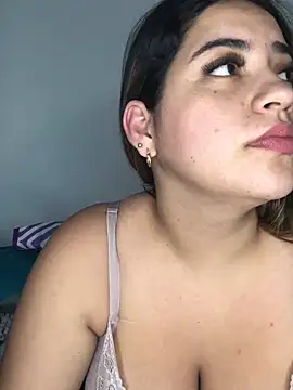 Amira  Fatima online show from 03-10-25, 07:40