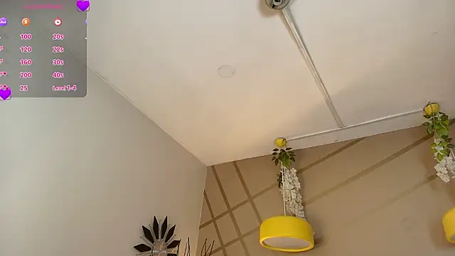 Snapshot of frreeya chatting on 03-15-26, 01:17 frreeya online show from 03-15-26, 01:17