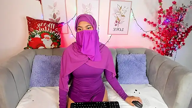 Snapshot of saray_halam chatting on 12-21-24, 02:04 saray halam online show from 12-21-24, 02:04