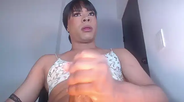 TyraBanks hot online show from 01-26-25, 04:30